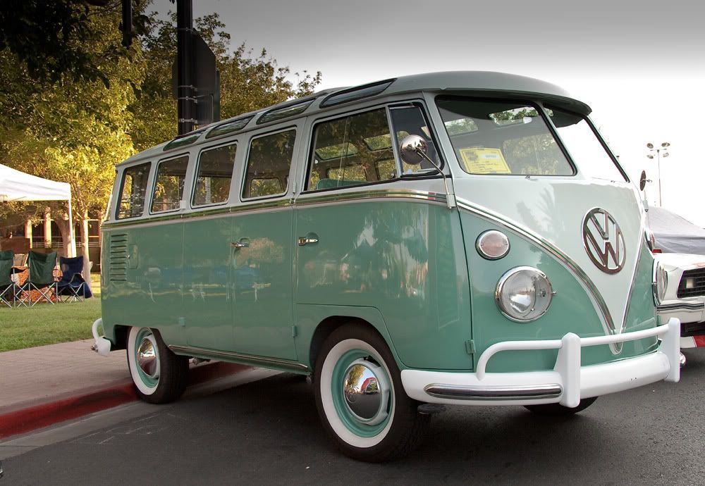 IMAGE: http://i1011.photobucket.com/albums/af236/VegasBlades/2009%20Super%20Run/SuperRun_20090926_1025.jpg